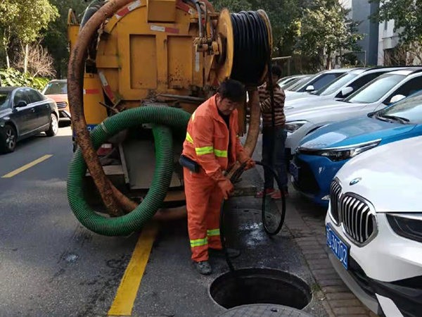 泰丰办事处排污管道清淤